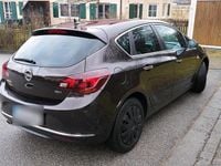Gebraucht Opel Astra Innovation 165 PS (121 kW) 2013 Braun Kombi