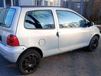 Gebraucht Renault Twingo 75 PS (55 kW) 2004 Silber Kleinwagen