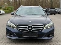Gebraucht Mercedes E220 170 PS (125 kW) 2013 Blau Kombi
