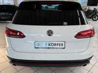 Gebraucht VW Touareg Basis 231 PS (169 kW) 2019 Weiß SUV