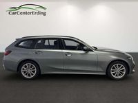 Gebraucht BMW 318 156 PS (114 kW) 2022 Skyscraper grau Kombi