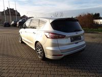 Gebraucht Ford S-MAX Titanium 160 PS (117 kW) 2016 Silber Van / Kleinbus