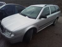 Gebraucht Skoda Octavia 102 PS (75 kW) 2003 Silber Limousine