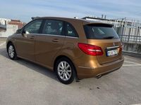 Gebraucht Mercedes B200 Edition 156 PS (114 kW) 2012 Gold Van / Kleinbus