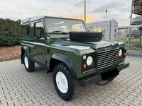 Gebraucht Land Rover Defender 113 PS (83 kW) 1995 Grün Kombi
