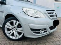 Gebraucht Mercedes B160 Sport 95 PS (69 kW) 2009 Silber Van / Kleinbus