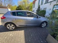 Gebraucht Renault Mégane Dynamique 110 PS (80 kW) 2009 Silber Limousine