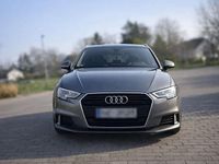 Gebraucht Audi A3 Sport 150 PS (110 kW) 2018 Grau Limousine