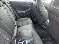 Używany Mercedes A160 102 KM (75 kW) 2016 Czarny Sedan/Limuzyna