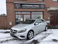 Gebraucht Mercedes A180 122 PS (89 kW) 2015 Silber Limousine