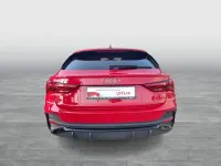 Gebraucht Audi Q3 Sportback Ambiente 150 PS (110 kW) 2025 Rot SUV