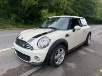 Gebraucht Mini ONE Pepper 75 PS (55 kW) 2012 Weiß Kleinwagen