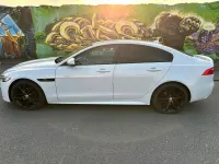 Gebraucht Jaguar XE R-Sport 180 PS (132 kW) 2015 Weiß Limousine