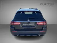 Gebraucht Mercedes E220 Avantgarde 200 PS (147 kW) 2023 Metalliclack obsidianschwarz Limousine