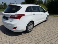 Gebraucht Hyundai i30 Style 110 PS (80 kW) 2016 Weiß Kombi