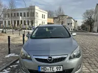 Gebraucht Opel Astra Sport 140 PS (102 kW) 2011 Grau Kleinwagen