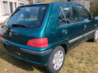 Gebraucht Peugeot 106 60 PS (44 kW) 2001 Grün Kleinwagen
