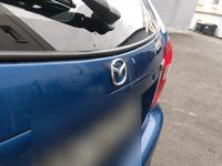 Second-hand Mazda 323F Inclusive 2001 Albastru Berlinǎ