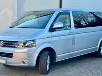 Gebraucht VW Caravelle 180 PS (132 kW) 2011 Silber Van / Kleinbus