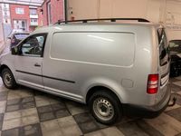 Gebraucht VW Caddy Maxi 102 PS (75 kW) 2013 Silber Van / Kleinbus