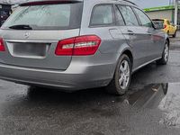Gebraucht Mercedes E250 204 PS (150 kW) 2010 Silber Kombi