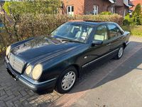 Gebraucht Mercedes E200 Elegance 136 PS (100 kW) 1998 Andere farben Limousine