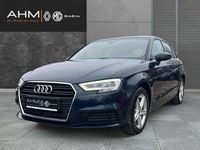 Gebraucht Audi A3 Sport 116 PS (85 kW) 2019 Kosmosblau metallic Limousine