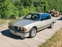 Gebraucht BMW 735 218 PS (160 kW) 1983 Gold Limousine