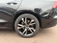 Gebraucht Volvo V60 Core 197 PS (144 kW) 2025 Schwarz Kombi