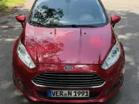 Gebraucht Ford Fiesta Titanium 95 PS (69 kW) 2017 Rot Kleinwagen