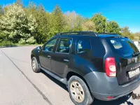 Używany Dacia Duster 105 KM (77 kW) 2012 Czarny SUV