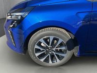 Neu Mitsubishi L Plus 91 PS (66 kW) 2025 Blau Limousine