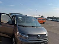 Gebraucht VW Multivan Basis 205 PS (150 kW) 2024 Grau Van