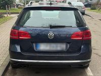 Gebraucht VW Passat Comfortline 140 PS (102 kW) 2012 Blau Kombi