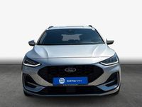 Używany Ford Focus ST-Line X 155 KM (114 kW) 2025 Srebrny Sedan/Limuzyna
