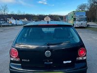 Gebraucht VW Polo 66 PS (48 kW) 2009 Schwarz Kleinwagen