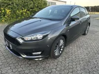 Gebraucht Ford Focus ST-Line 140 PS (102 kW) 2018 Magneticgrau (metallic) Kleinwagen