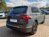 Gebraucht VW Tiguan Move 150 PS (110 kW) 2023 Delfingrau metallic (metallic) SUV