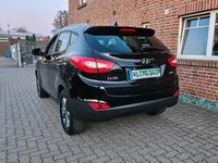 Gebraucht Hyundai Tucson 116 PS (85 kW) 2015 Schwarz SUV