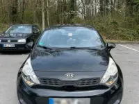 Gebraucht Kia Rio 86 PS (63 kW) 2012 Schwarz Kleinwagen