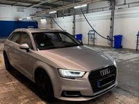 Gebraucht Audi A3 110 PS (80 kW) 2017 Silber Limousine