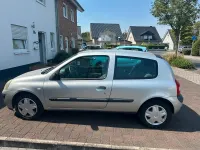 Gebraucht Renault Clio 58 PS (42 kW) 2005 Silber Kleinwagen