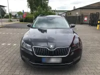 Gebraucht Skoda Superb 150 PS (110 kW) 2018 Schwarz Kombi