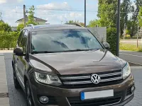 Gebraucht VW Tiguan LOUNGE 140 PS (102 kW) 2015 Braun SUV