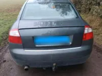 Gebraucht Audi A4 131 PS (96 kW) 2001 Blau Limousine