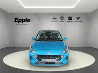 Gebraucht Hyundai i10 Trend 84 PS (61 kW) 2022 Blau Kleinwagen