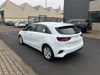 Gebraucht Kia Ceed Vision 101 PS (74 kW) 2024 Weiss Kleinwagen