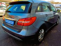 Gebraucht Mercedes B180 109 PS (80 kW) 2012 Grau Van / Kleinbus