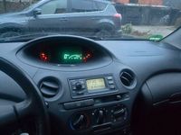 Gebraucht Toyota Yaris 65 PS (47 kW) 2004 Blau Limousine