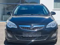 Usado Opel Astra 165 HP (121 kW) 2012 Preto Carrinha